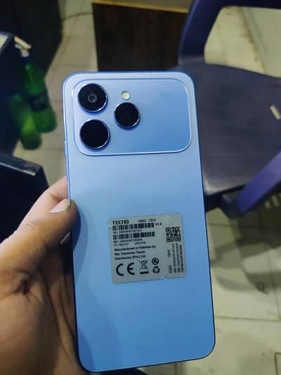 Tecno spark 40