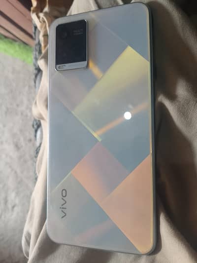 Vivo Y21