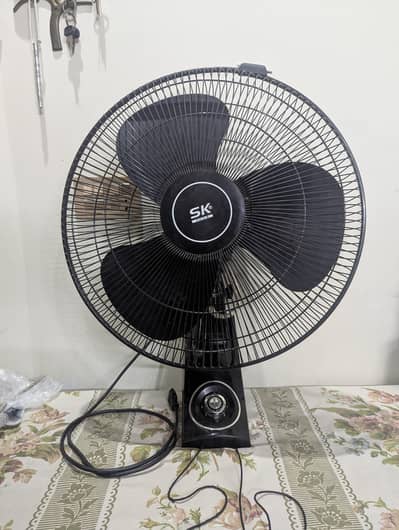 SK  - Bracket Fan