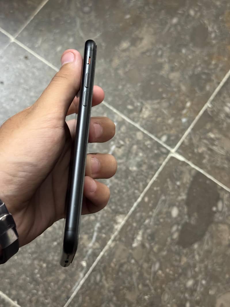 Apple iPhone 7 5