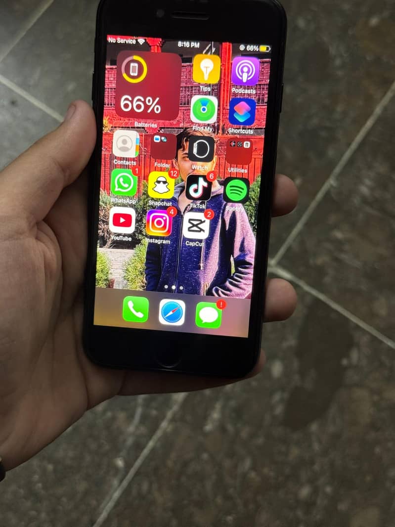 Apple iPhone 7 7