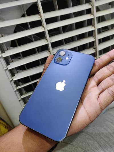 Apple iPhone 12