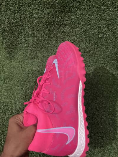Football shoes/gripper/Stud/Cleats