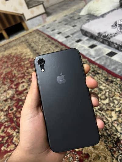 Apple iPhone XR