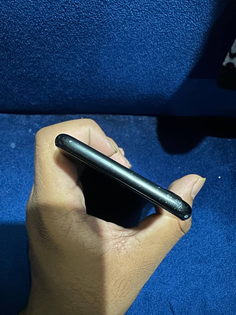 Apple iPhone 7 3