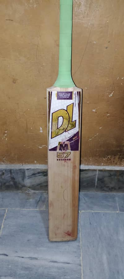 original grey nicolls bat 11+grains 2.8 wight