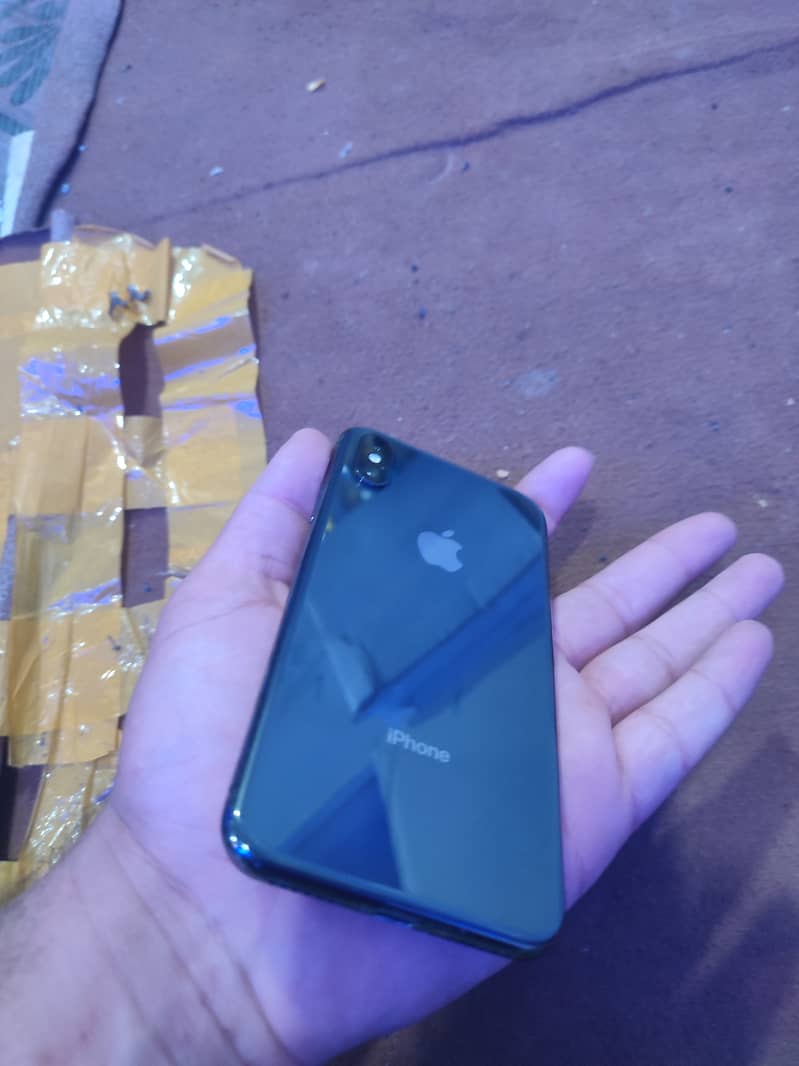 iPhone X 3