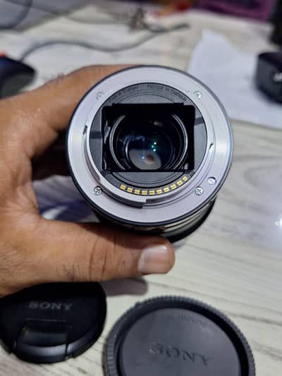 sony 28mm f2 full frame lense