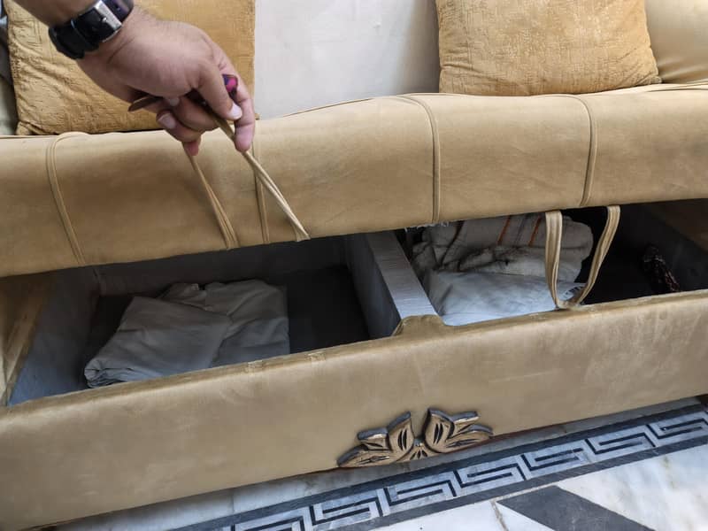 Side Sofa 1