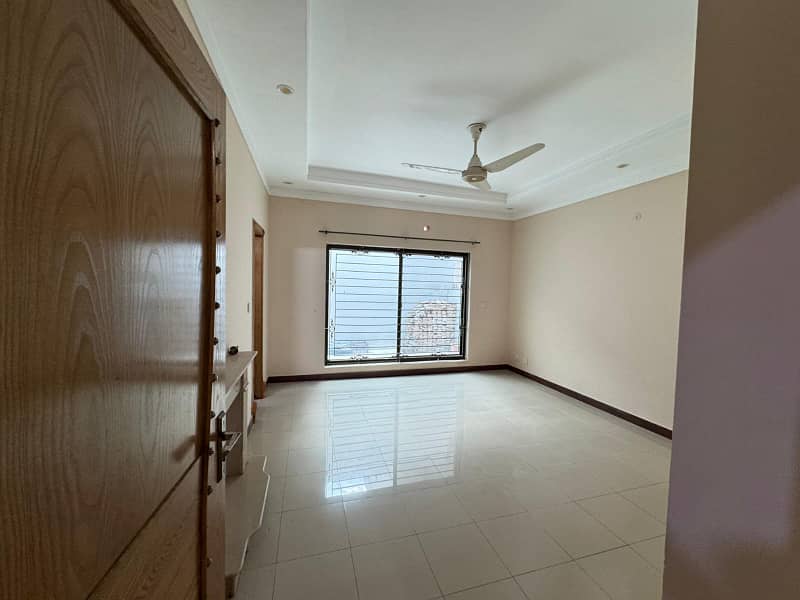 Upper portion 3