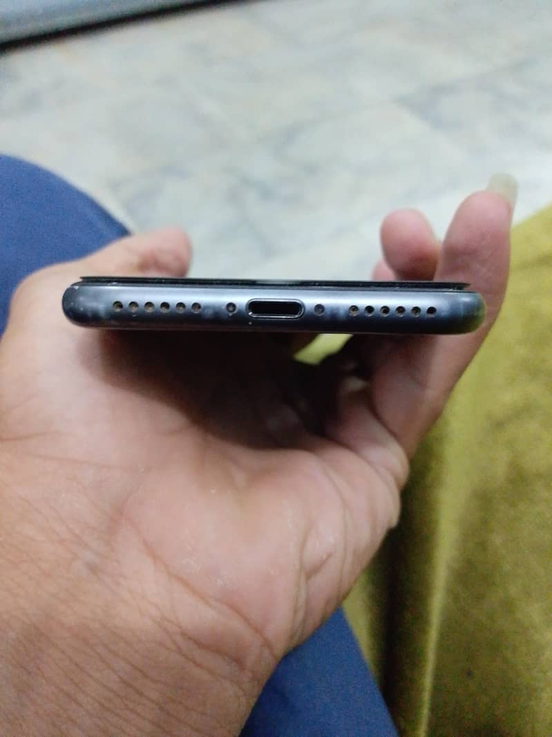 Apple iPhone 8 2