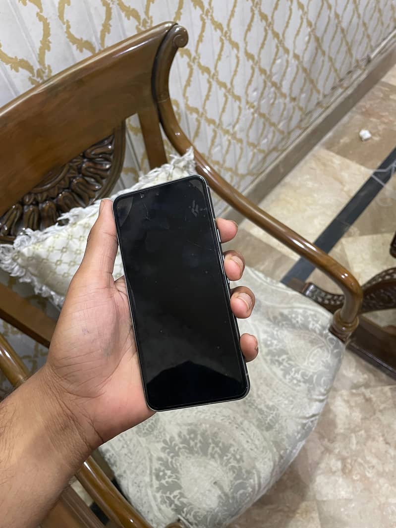 Google pixel 8 3