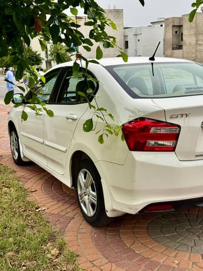 Honda City 1.3 automatic standard, bumbper to bumper Genion