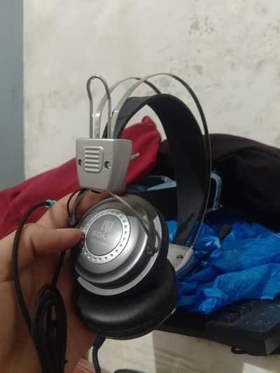 Call center headphones
