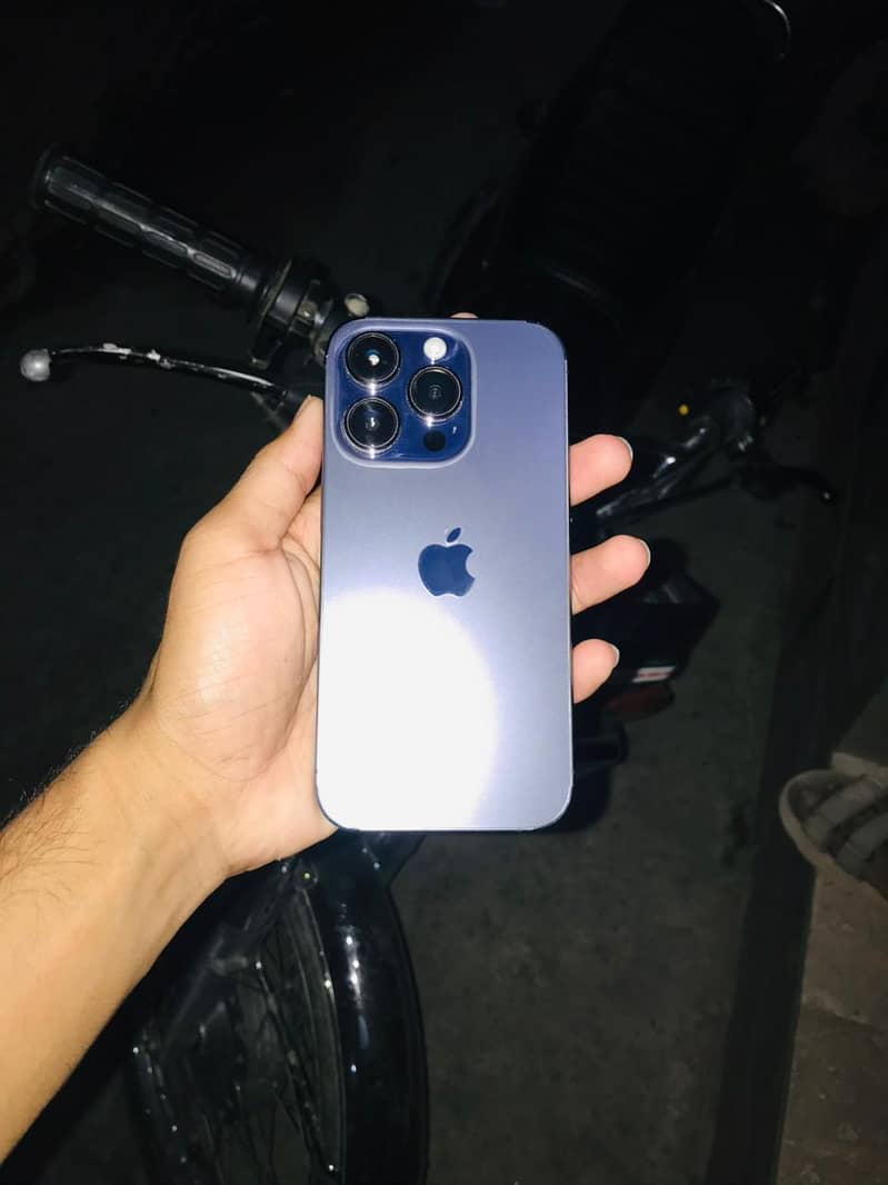 iPhone 14 pro 2