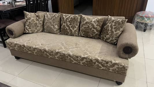 5 Seater Sofa for sale | SLIGHTLY NEGOTIABLE