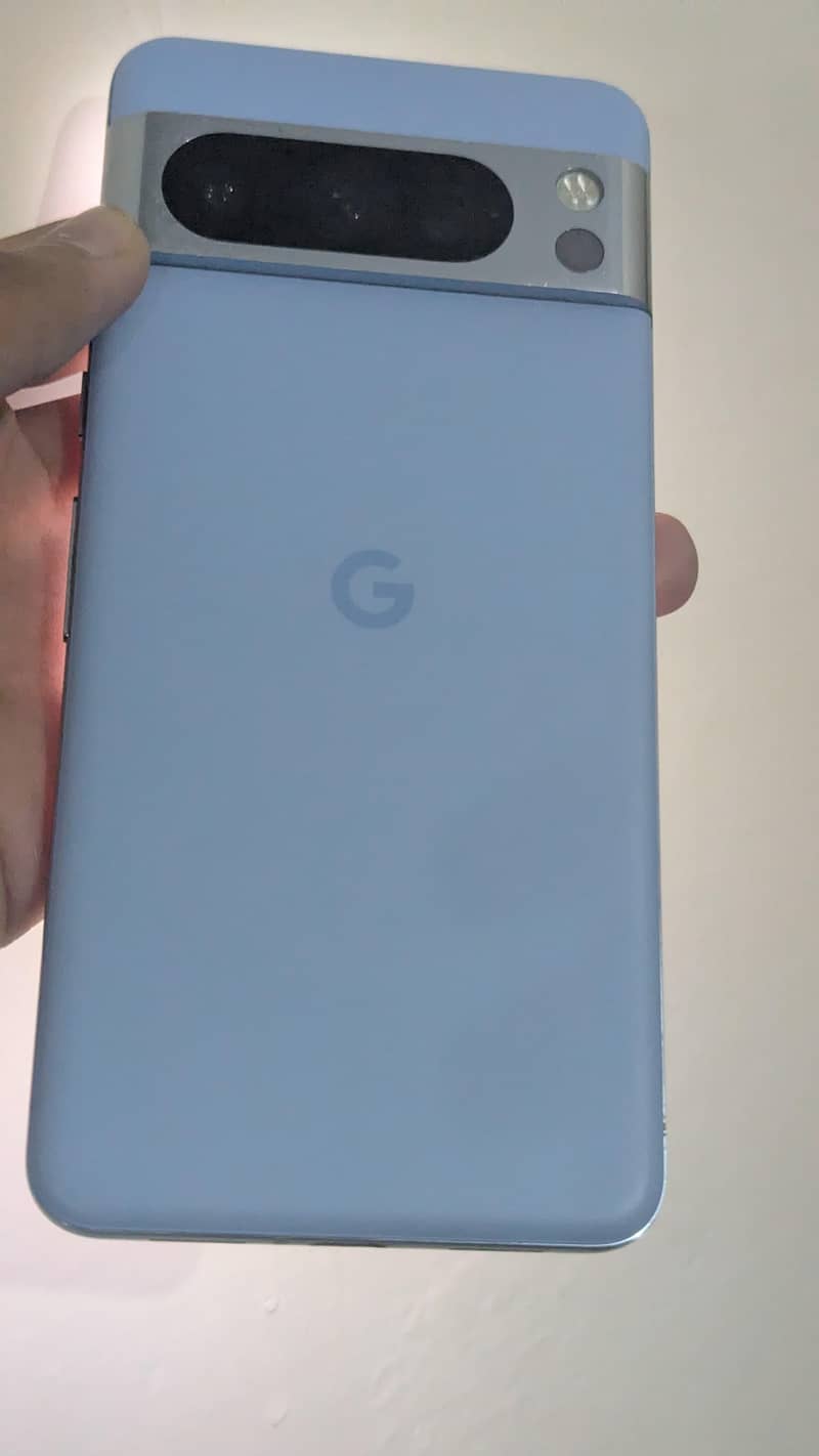 Google Pixel 8 Pro 4