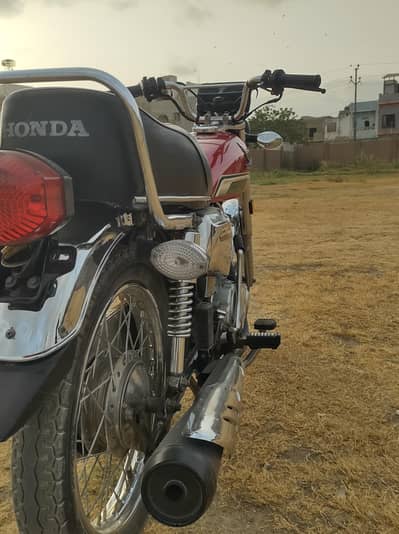 Honda 125 Special Edition