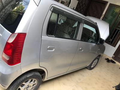 Suzuki Wagon R 2017 VXL for sale minor touchings