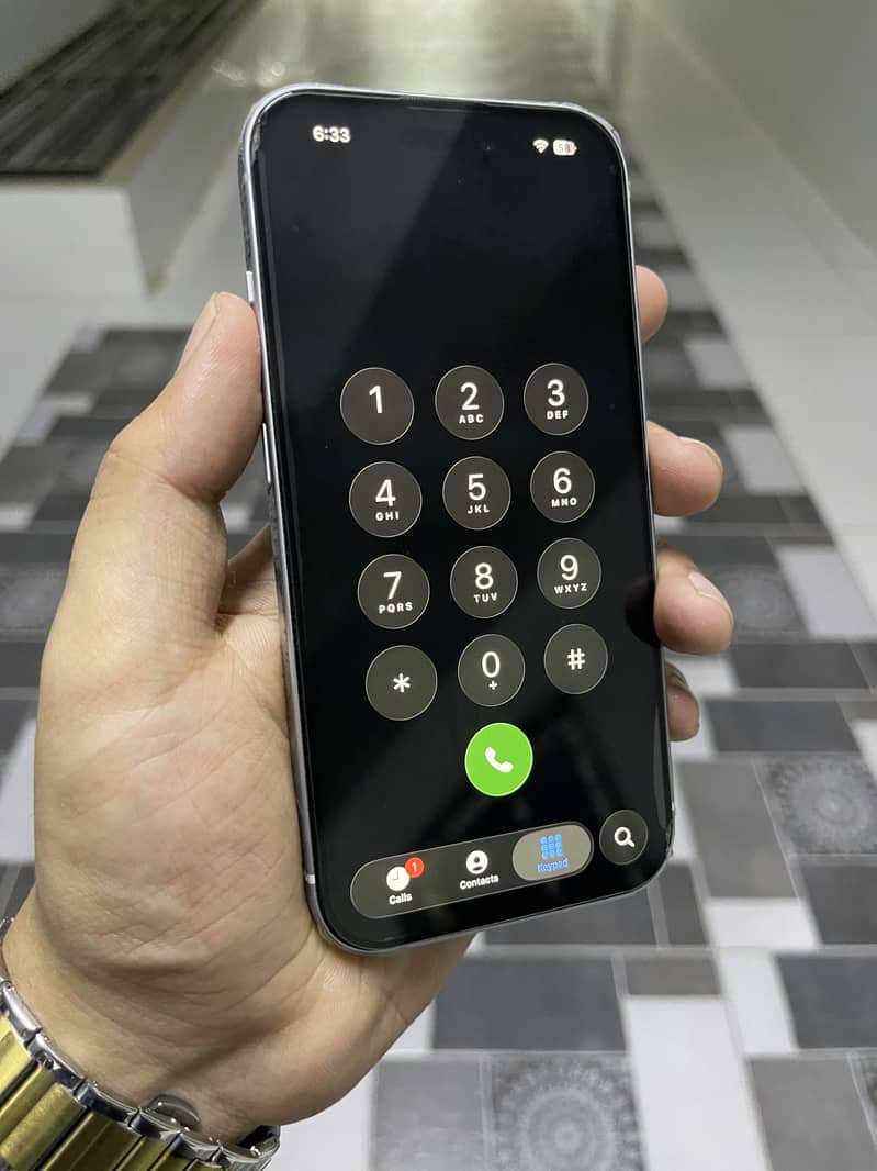 iPhone 15 8