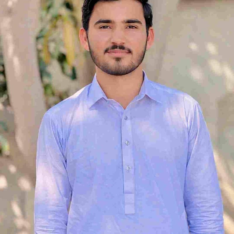 ڈرائیور نوکری کے لیے دستیاب 0
