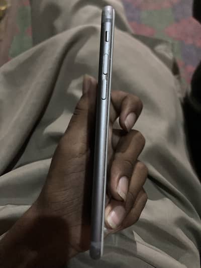 Apple iPhone 6S