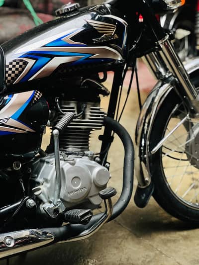 Honda cg 125 for sale model 24/25