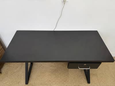 Office table