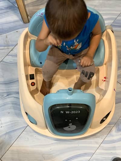 360 degree electric car