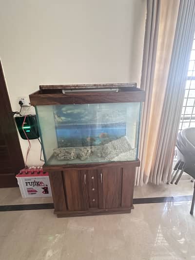 Fish tank (Aquarium ) with shelf