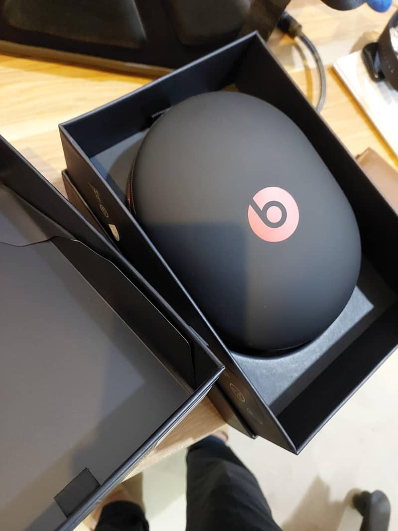 Apple Beat Studio 3 3