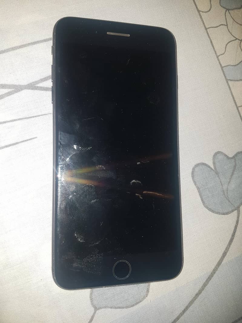 Apple iPhone 7 Plus 0