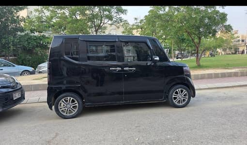 Honda N Box 2016