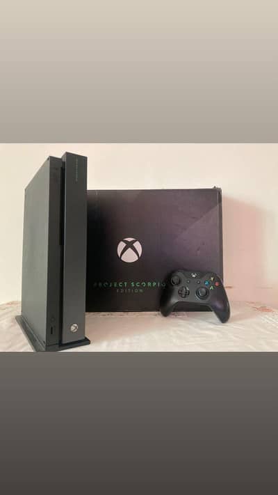 Xbox one x 10/10 condition pre games installed