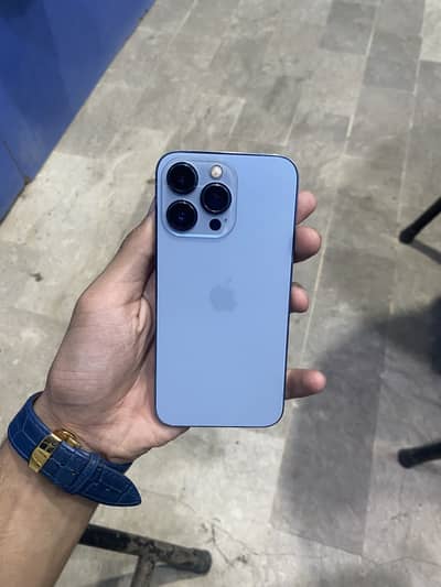 Iphone 13 pro factory unlocked with box