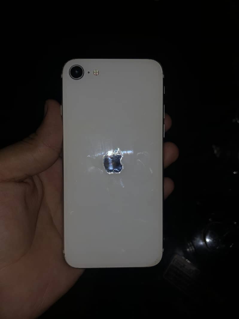 Apple iPhone SE 6