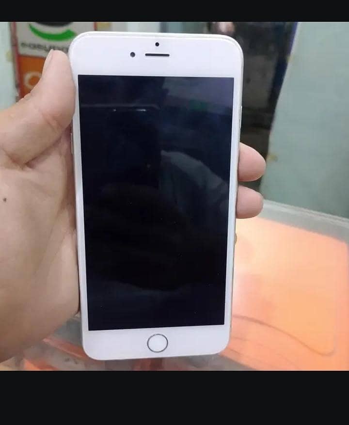 Apple iPhone 7 0
