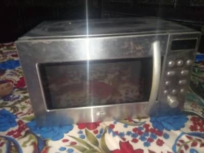 LG oven sall kar Raha ho  ok hy calta ha