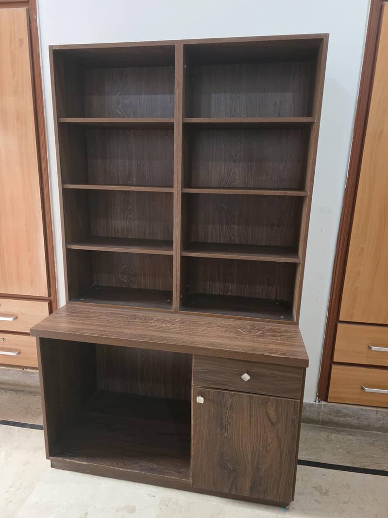 bookshelf with study table 0