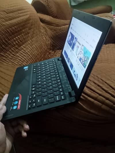 like new laptop all ok battery timing 3to4hour