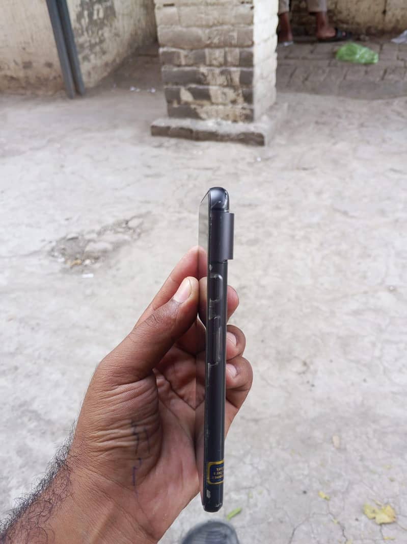 Google Pixel 8 2