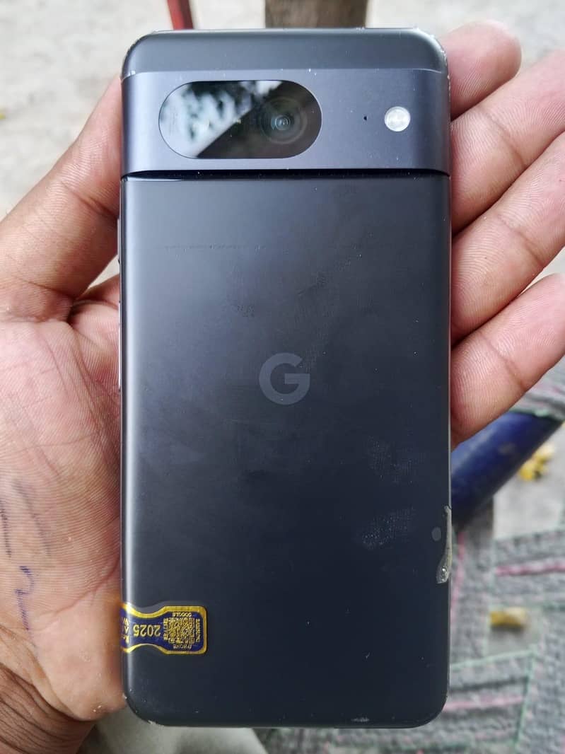 Google Pixel 8 5