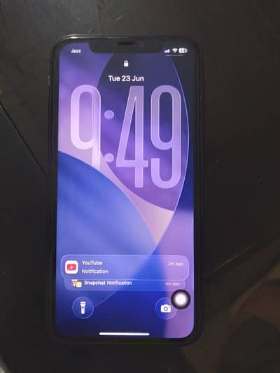 Apple iPhone 11
