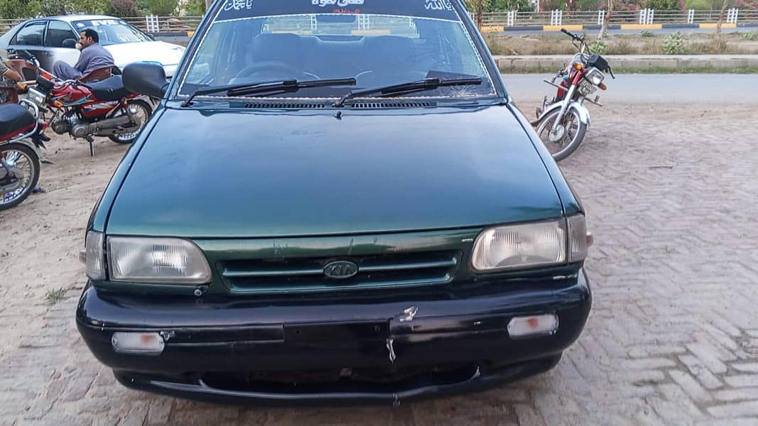 Kia 2001 4