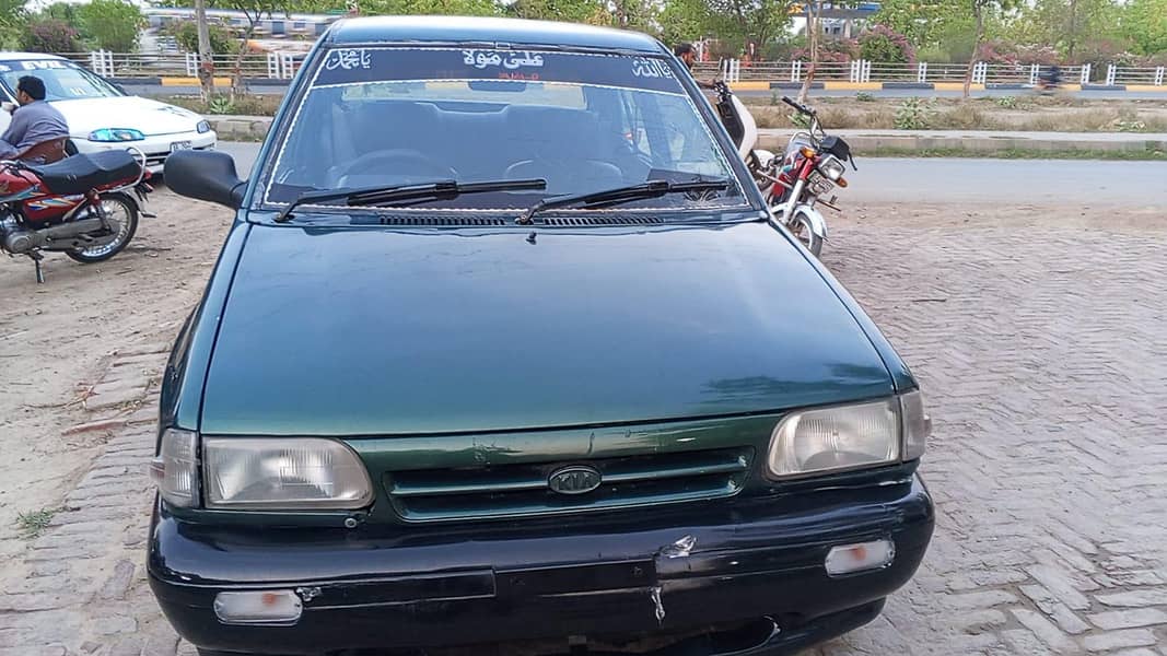 Kia 2001 12