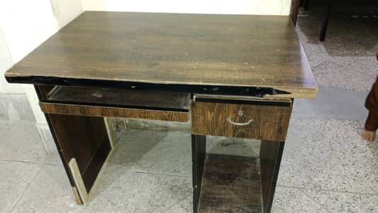 computer table wooden with keyboard tray & CPU Shelf