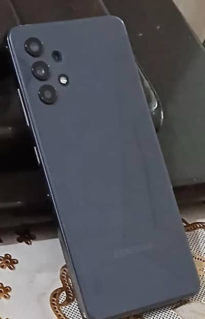Samsung Mobile A32 6.128. urgent sale