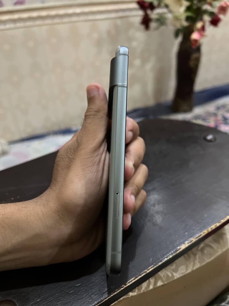 Google Pixel 8 1