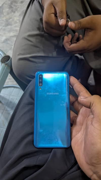Samsung Mobile A50
