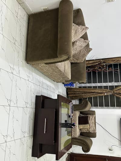 6seater sofa set with table